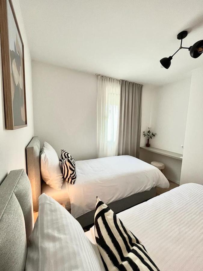 Stiva Apartment - New Apartment With Free Parking, 150M From The Beach Kaštela Buitenkant foto