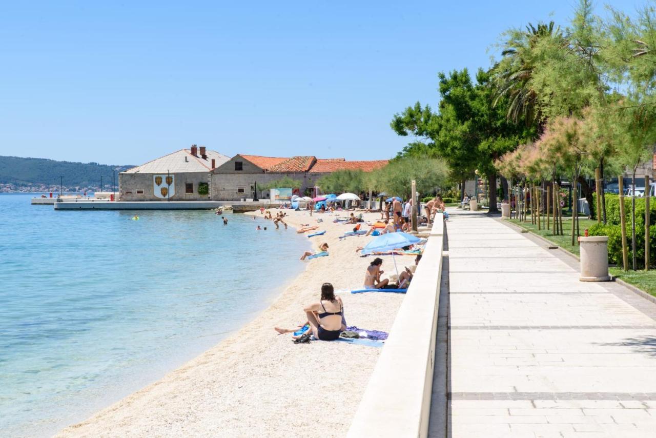 Stiva Apartment - New Apartment With Free Parking, 150M From The Beach Kaštela Buitenkant foto